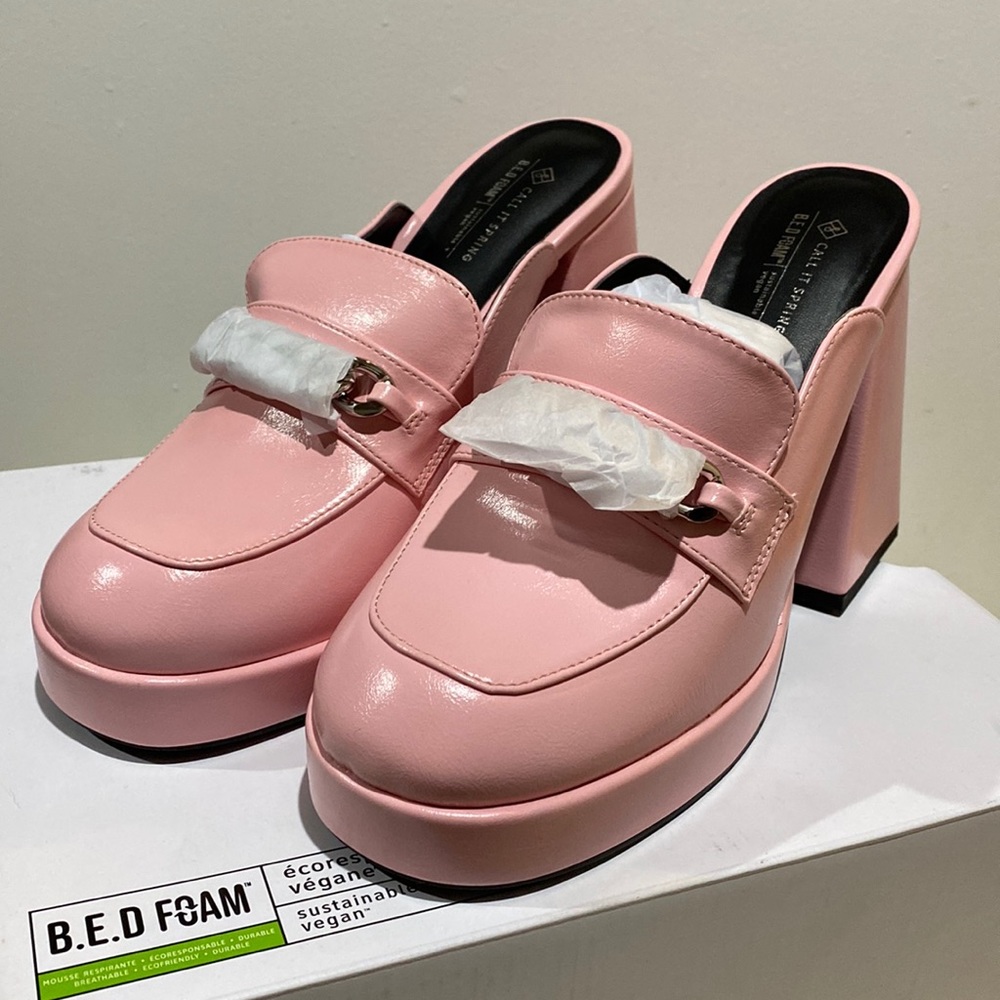 NWT Call It Spring Pink Cassia Chain Pump Size 8.5